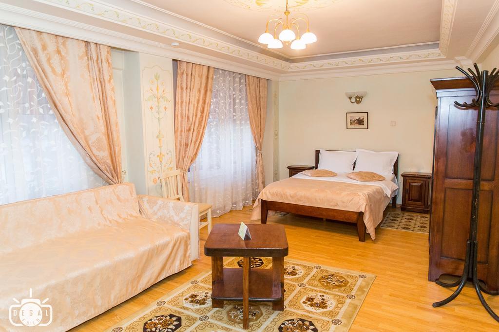 Villa Tamara Boekarest Buitenkant foto